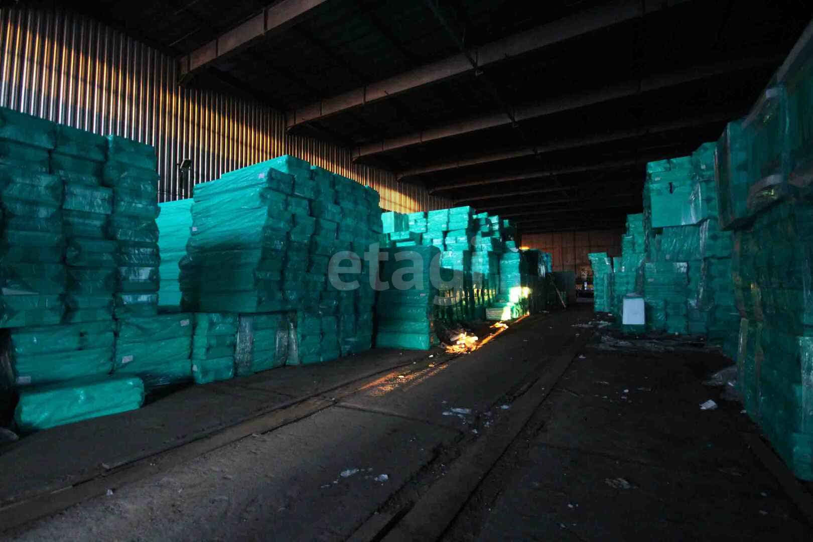 Аренда коммерческой недвижимости, 2500м <sup>2</sup>, Новый Уренгой, Ямало-Ненецкий АО,  Новый Уренгой