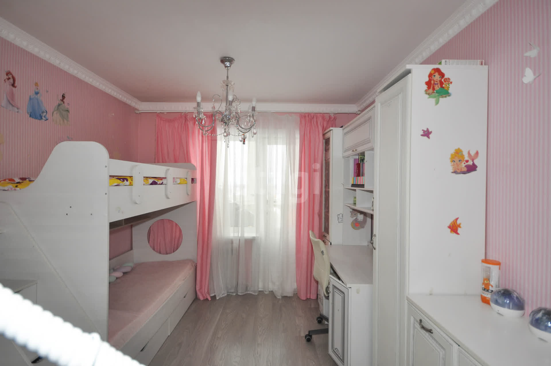 Продажа 4-комнатной квартиры, Южно-Сахалинск, Сахалинская область,  Южно-Сахалинск