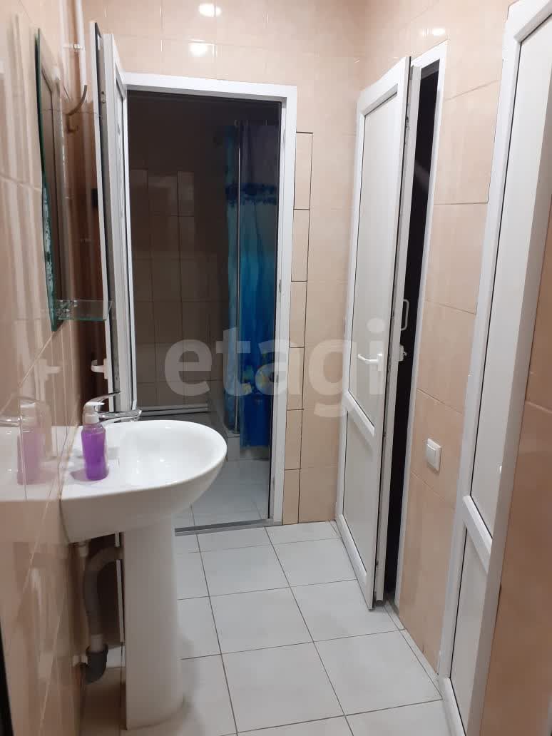 Продажа коммерческой недвижимости, 380м <sup>2</sup>, Новый Уренгой, Ямало-Ненецкий АО,  Новый Уренгой