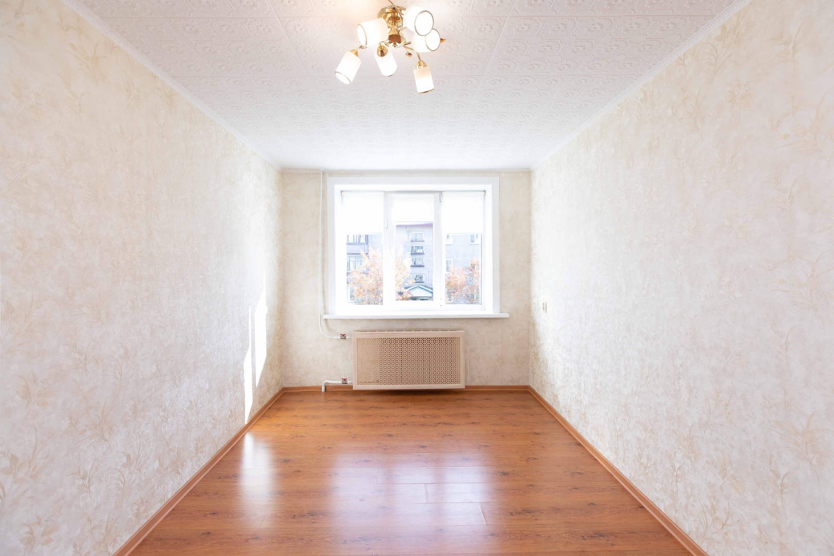 Продажа 3-комнатной квартиры, Южно-Сахалинск, Сахалинская область,  Южно-Сахалинск