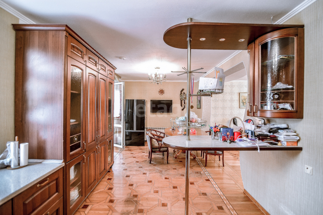 Продажа дома, 300м <sup>2</sup>, 10 сот., Южно-Сахалинск, Сахалинская область,  