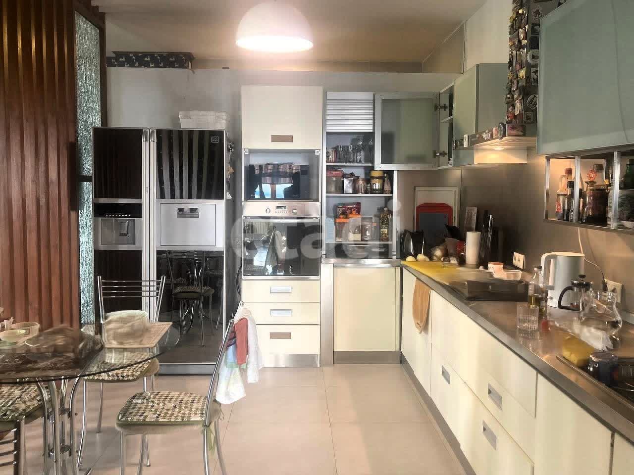 Продажа 5-комнатной квартиры, Улан-Удэ, Республика Бурятия,  Улан-Удэ