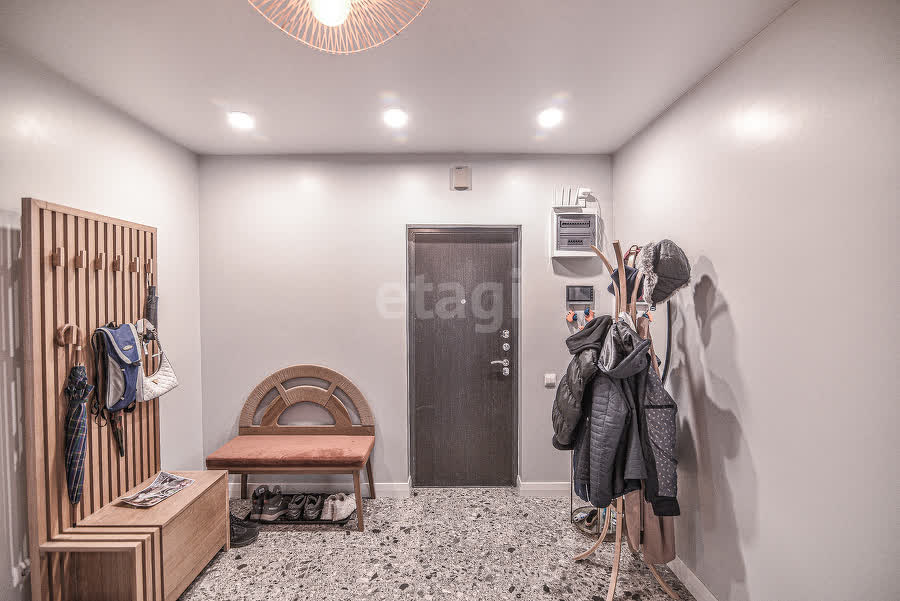 Продажа 3-комнатной квартиры, Южно-Сахалинск, Сахалинская область,  Южно-Сахалинск