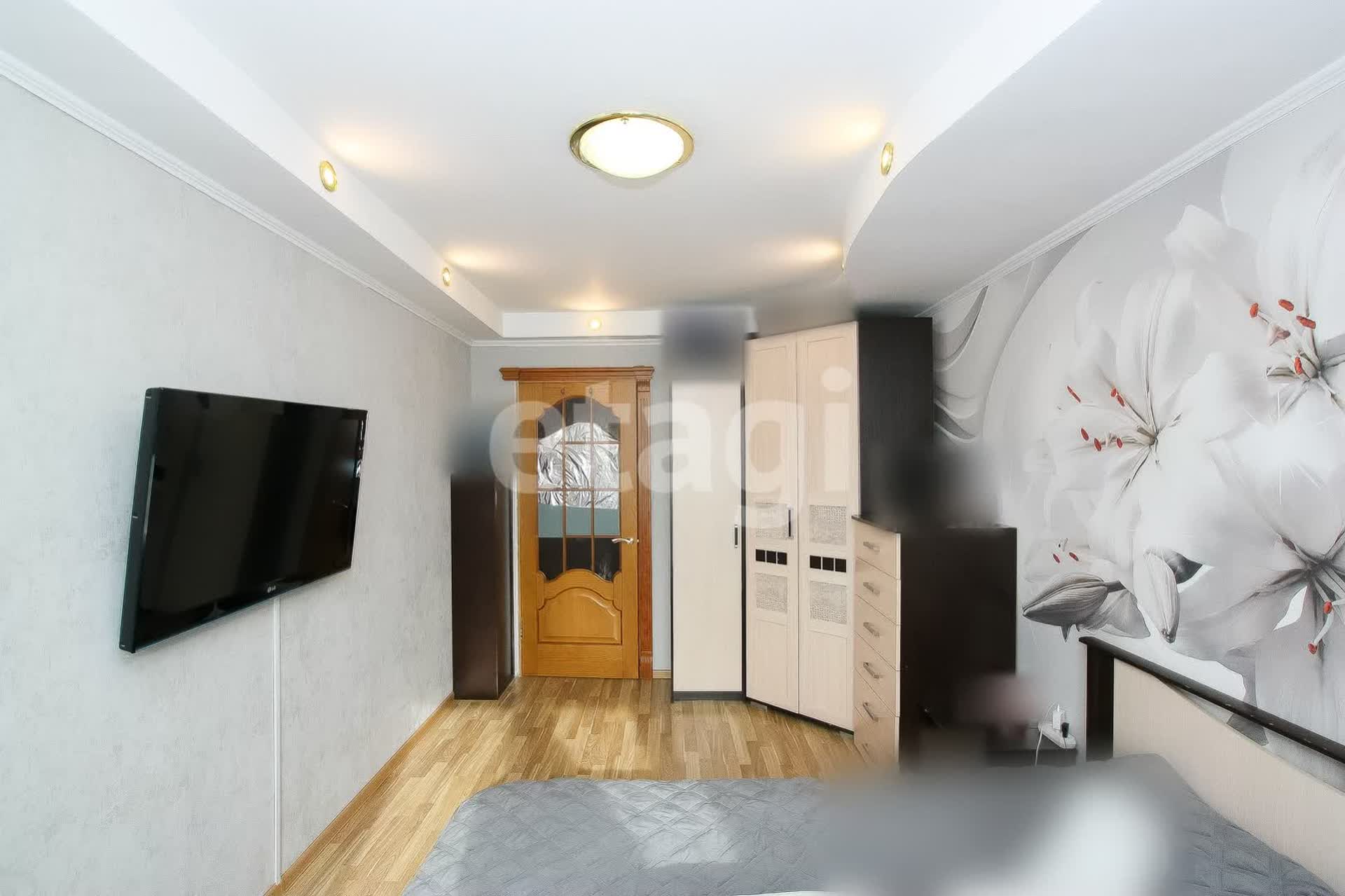 Продажа 3-комнатной квартиры, Улан-Удэ, Республика Бурятия,  Улан-Удэ