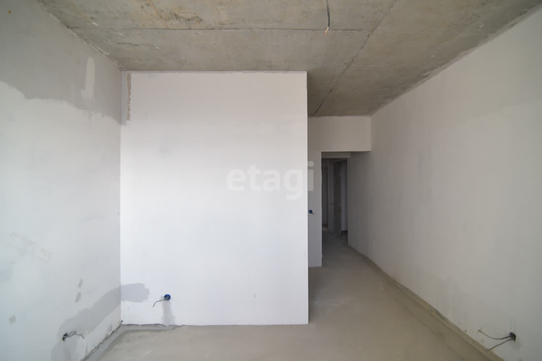 Продажа 4-комнатной квартиры, Южно-Сахалинск, Сахалинская область,  Южно-Сахалинск