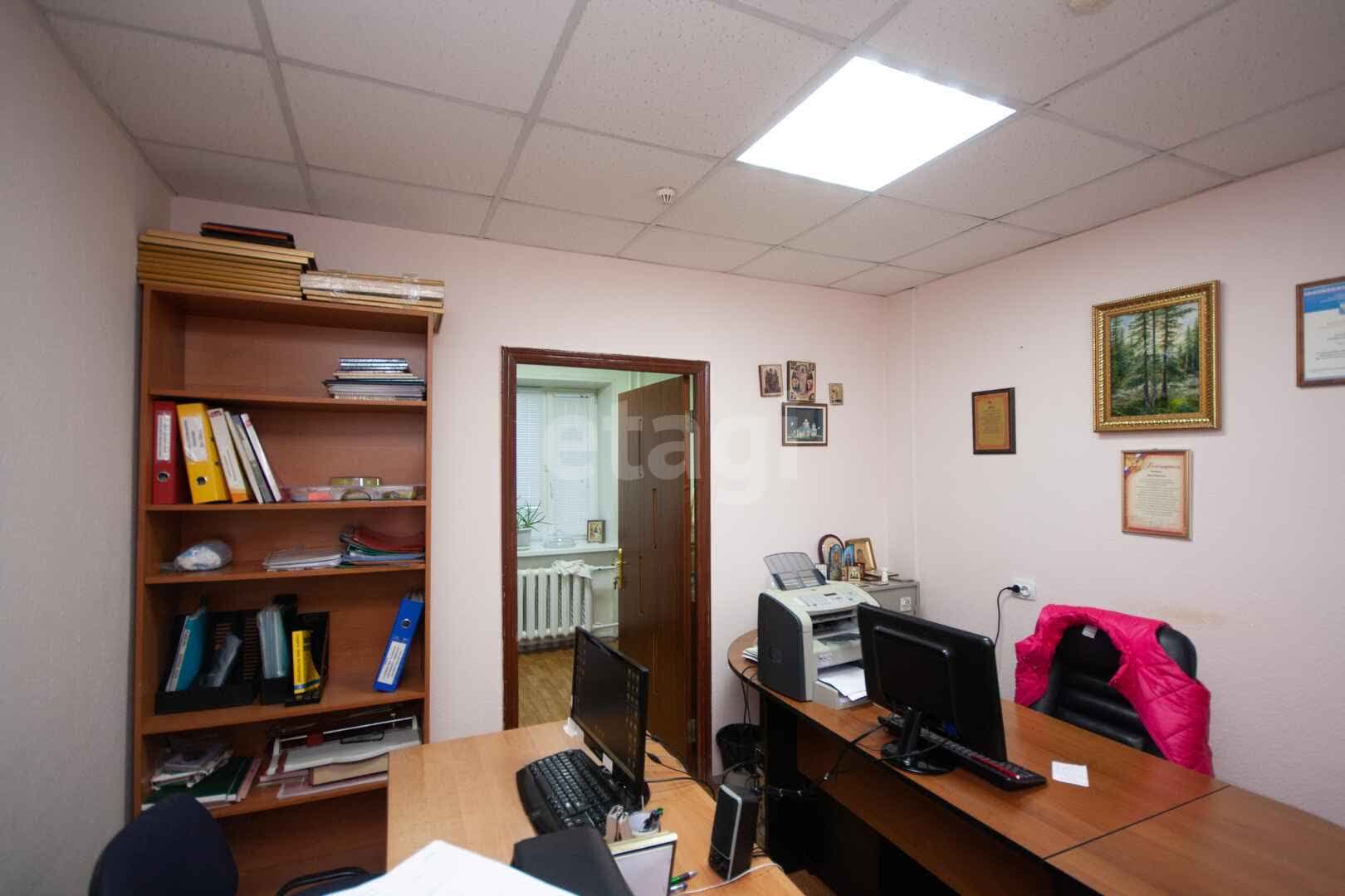 Продажа коммерческой недвижимости, 310м <sup>2</sup>, Новый Уренгой, Ямало-Ненецкий АО,  Новый Уренгой