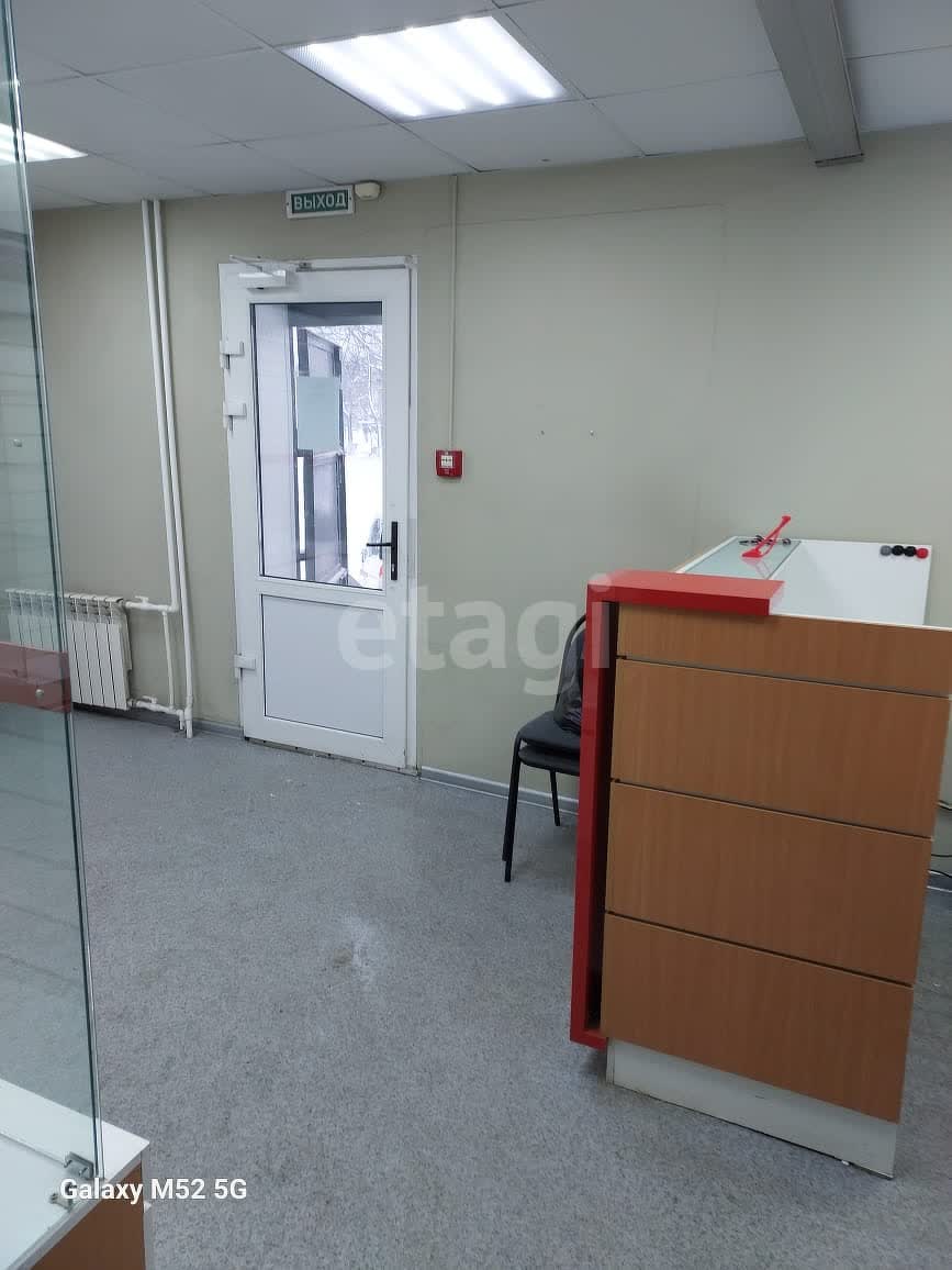 Продажа коммерческой недвижимости, 30м <sup>2</sup>, Южно-Сахалинск, Сахалинская область,  Южно-Сахалинск