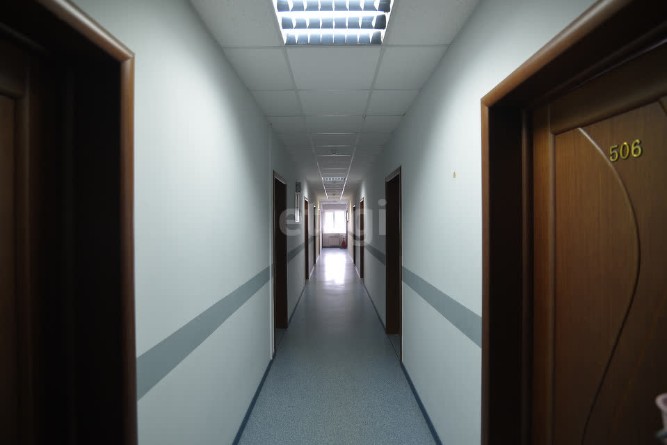 Продажа коммерческой недвижимости, 1136м <sup>2</sup>, Южно-Сахалинск, Сахалинская область,  Южно-Сахалинск