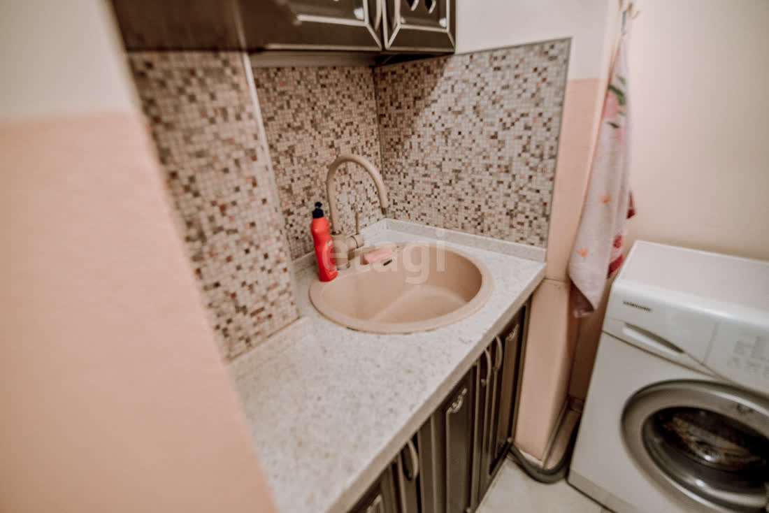 Продажа 2-комнатной квартиры, Южно-Сахалинск, Сахалинская область,  Южно-Сахалинск