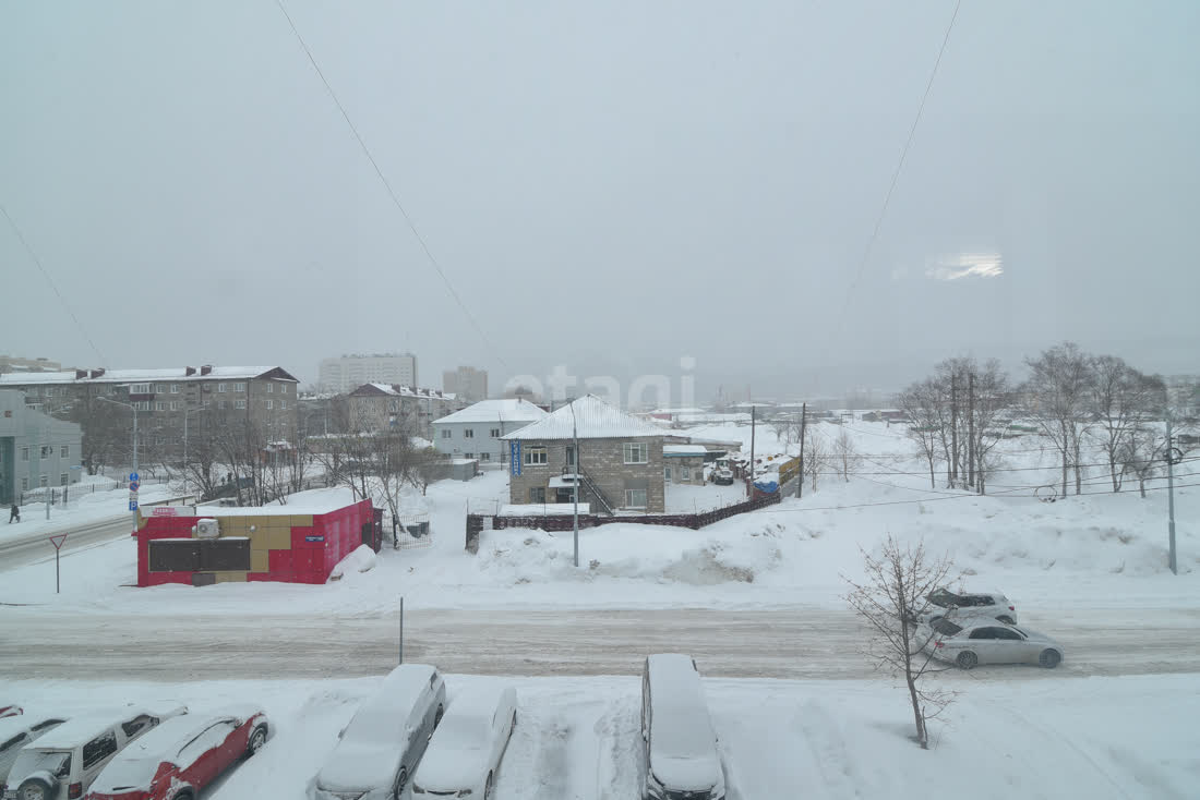 Продажа 4-комнатной квартиры, Южно-Сахалинск, Сахалинская область,  Южно-Сахалинск