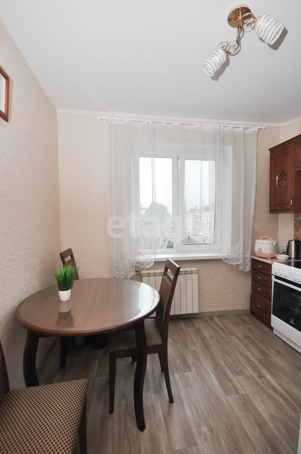 Продажа 2-комнатной квартиры, Южно-Сахалинск, Сахалинская область,  Южно-Сахалинск