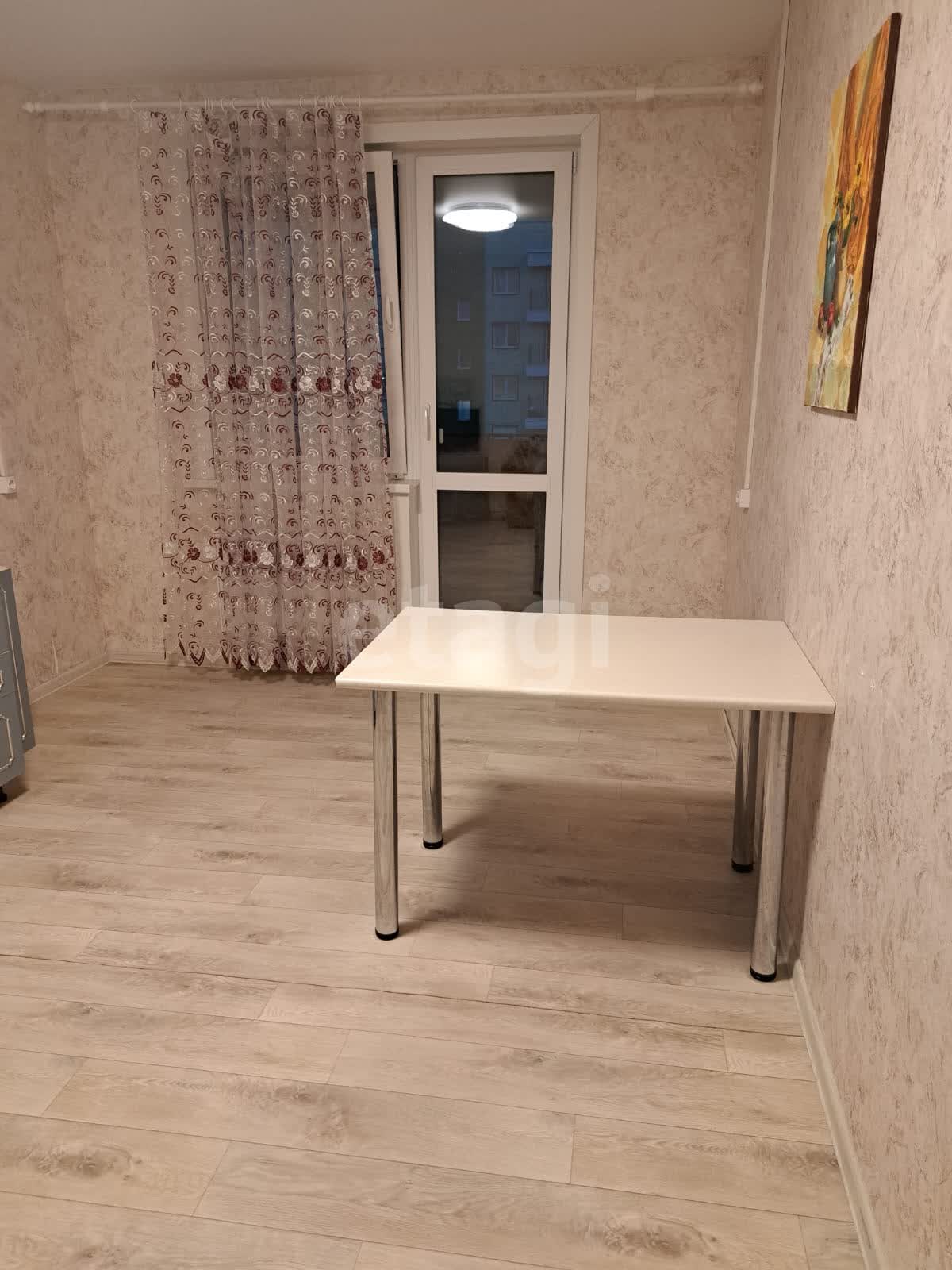 Продажа 2-комнатной квартиры, Южно-Сахалинск, Сахалинская область,  Южно-Сахалинск