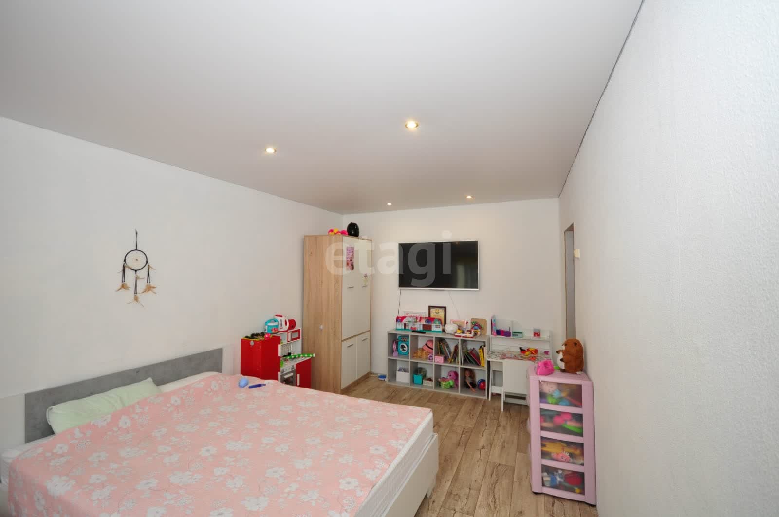 Продажа 2-комнатной квартиры, Южно-Сахалинск, Сахалинская область,  Южно-Сахалинск