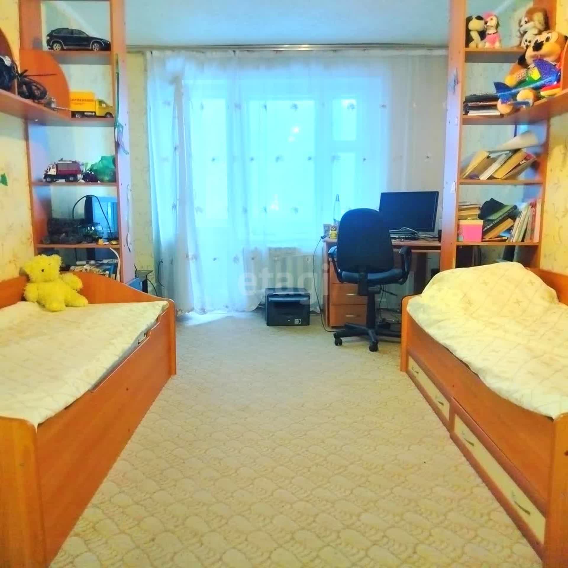 Продажа 2-комнатной квартиры, Южно-Сахалинск, Сахалинская область,  Южно-Сахалинск