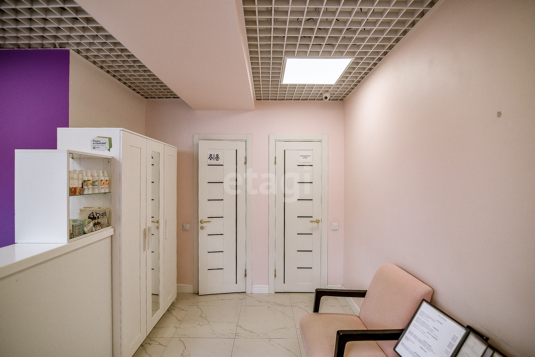 Продажа коммерческой недвижимости, 118м <sup>2</sup>, Южно-Сахалинск, Сахалинская область,  Южно-Сахалинск