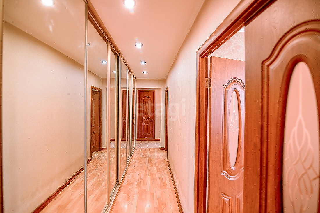 Продажа 3-комнатной квартиры, Южно-Сахалинск, Сахалинская область,  Южно-Сахалинск