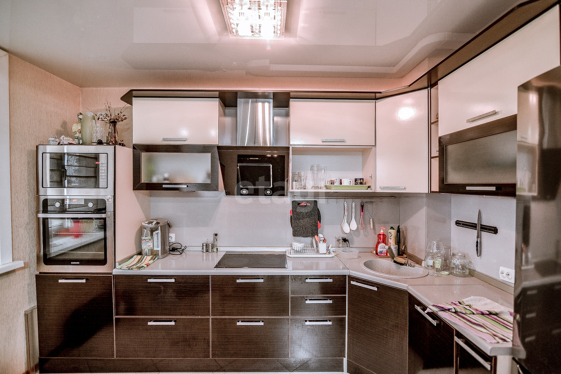 Продажа 3-комнатной квартиры, Южно-Сахалинск, Сахалинская область,  Южно-Сахалинск