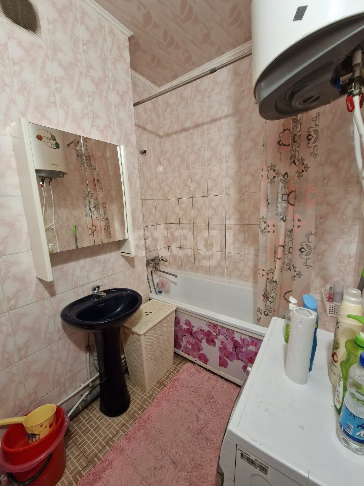 Продажа 2-комнатной квартиры, Южно-Сахалинск, Сахалинская область,  Южно-Сахалинск