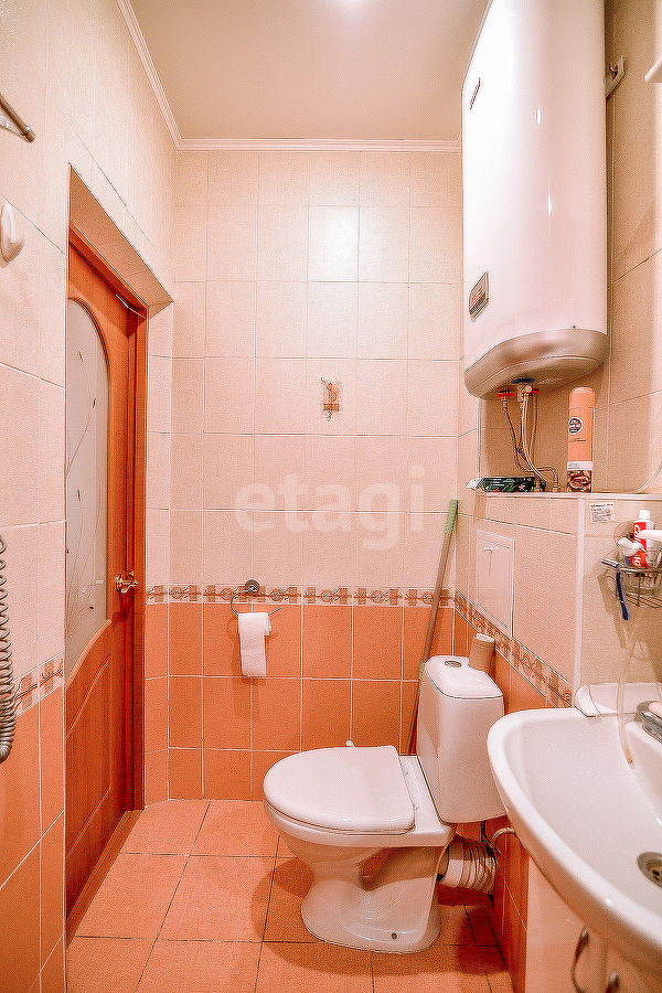 Продажа 2-комнатной квартиры, Южно-Сахалинск, Сахалинская область,  Южно-Сахалинск