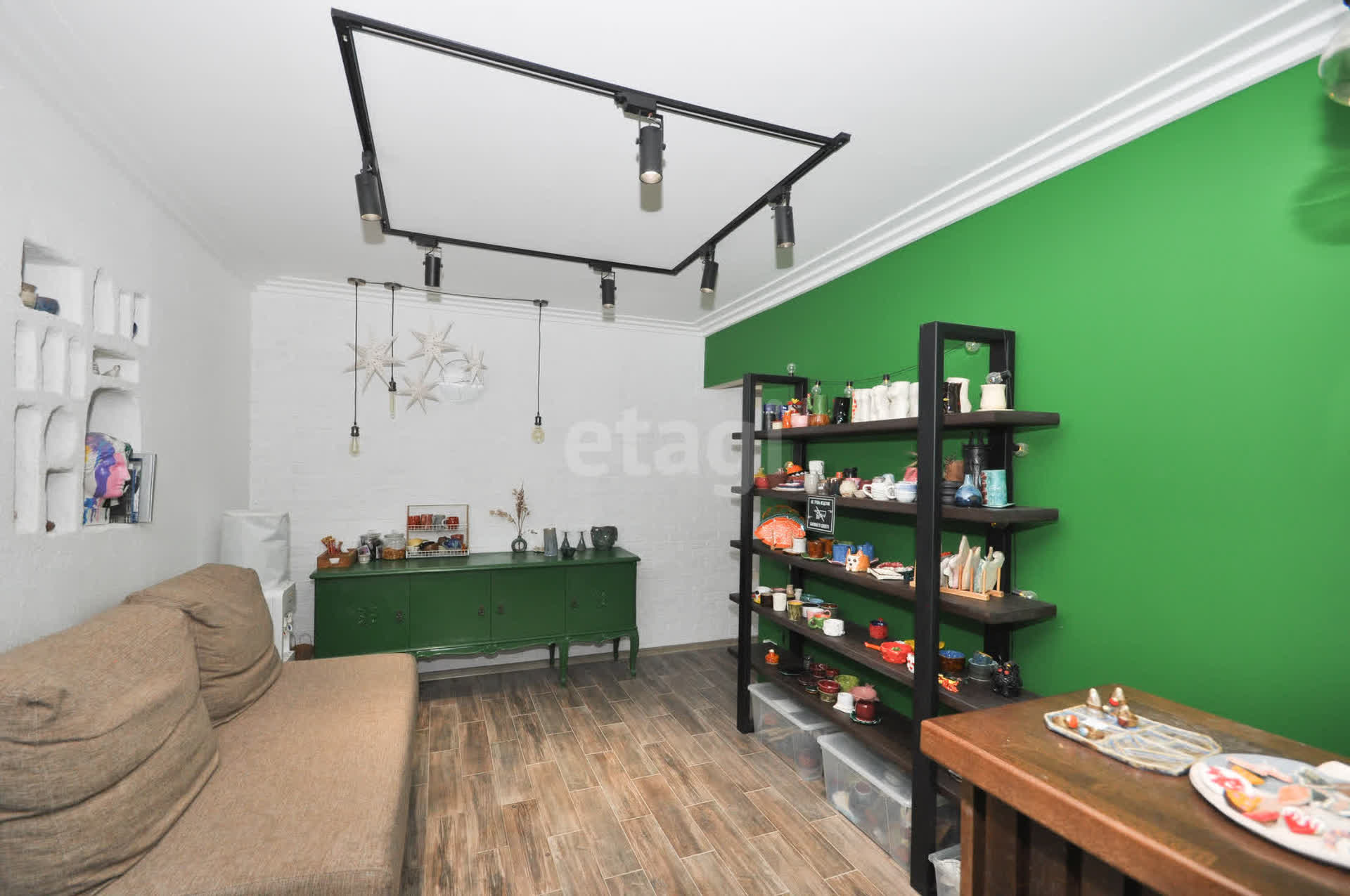 Продажа коммерческой недвижимости, 100м <sup>2</sup>, Южно-Сахалинск, Сахалинская область,  Южно-Сахалинск