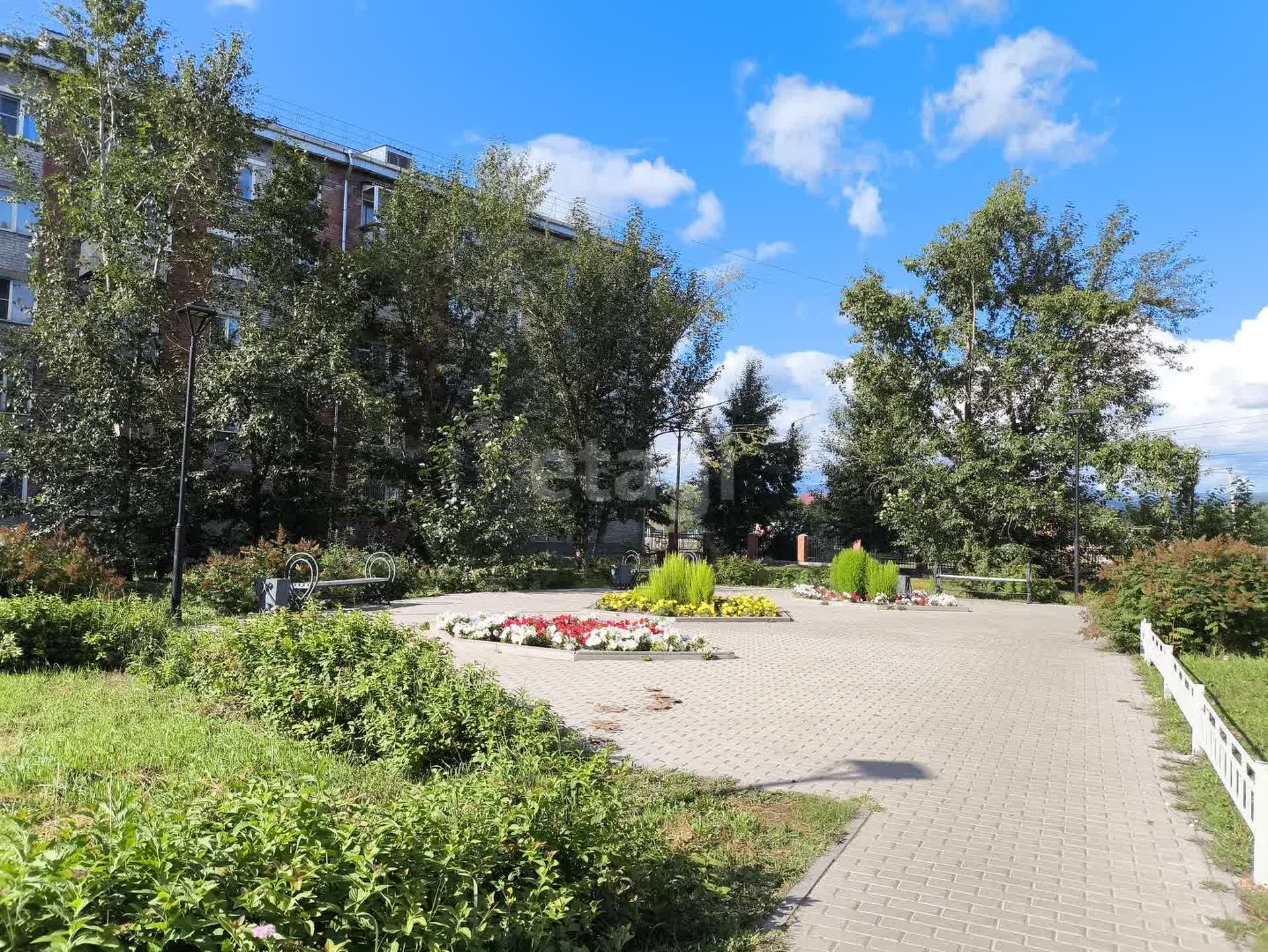 Продажа 4-комнатной квартиры, Улан-Удэ, Республика Бурятия,  Улан-Удэ