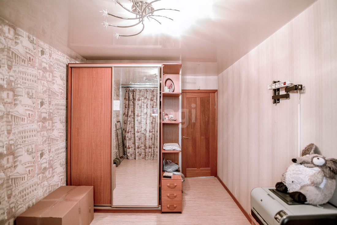 Продажа 3-комнатной квартиры, Южно-Сахалинск, Сахалинская область,  Южно-Сахалинск