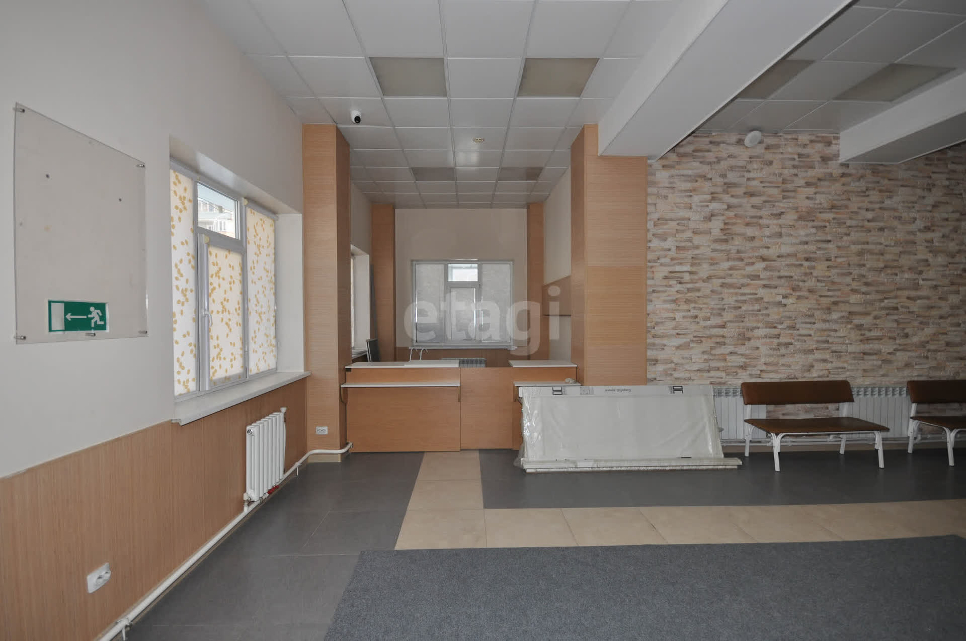 Аренда коммерческой недвижимости, 330м <sup>2</sup>, Южно-Сахалинск, Сахалинская область,  Южно-Сахалинск