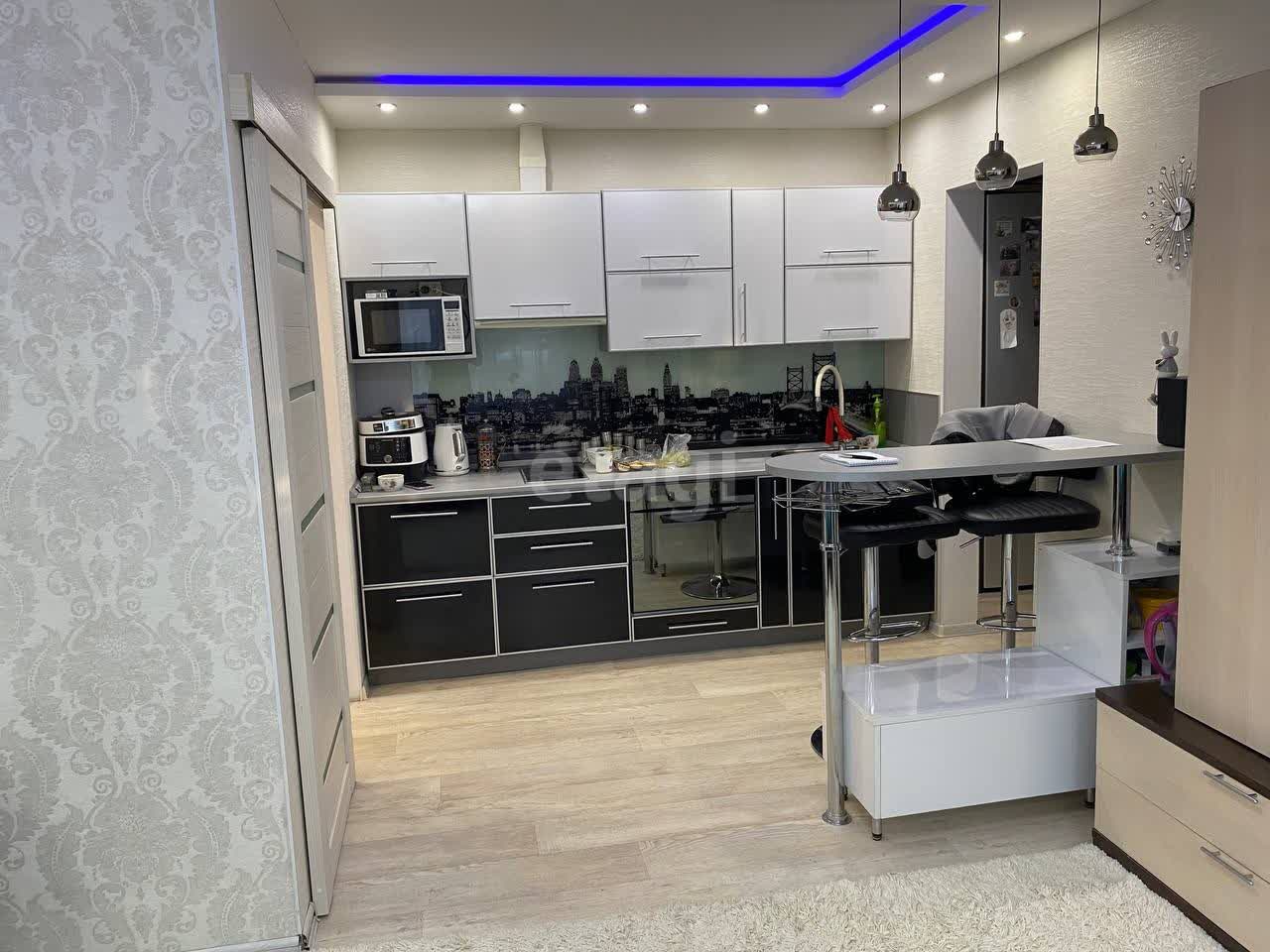 Продажа 2-комнатной квартиры, Южно-Сахалинск, Сахалинская область,  Южно-Сахалинск