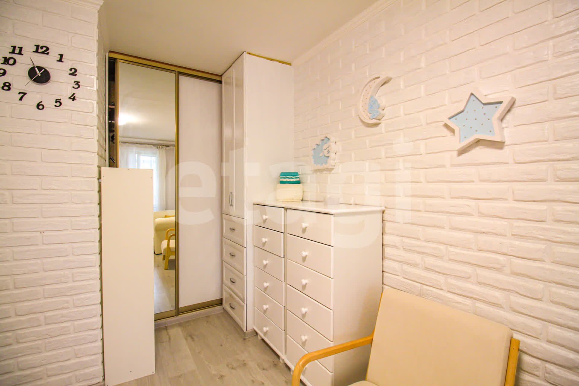 Продажа 2-комнатной квартиры, Южно-Сахалинск, Сахалинская область,  Южно-Сахалинск