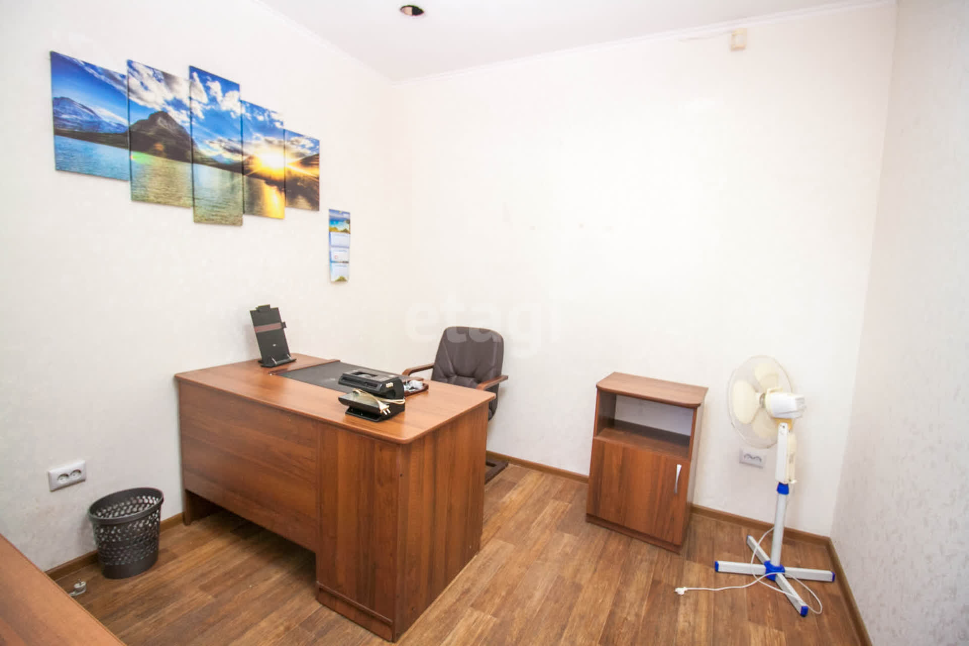 Продажа коммерческой недвижимости, 559м <sup>2</sup>, Южно-Сахалинск, Сахалинская область,  Южно-Сахалинск