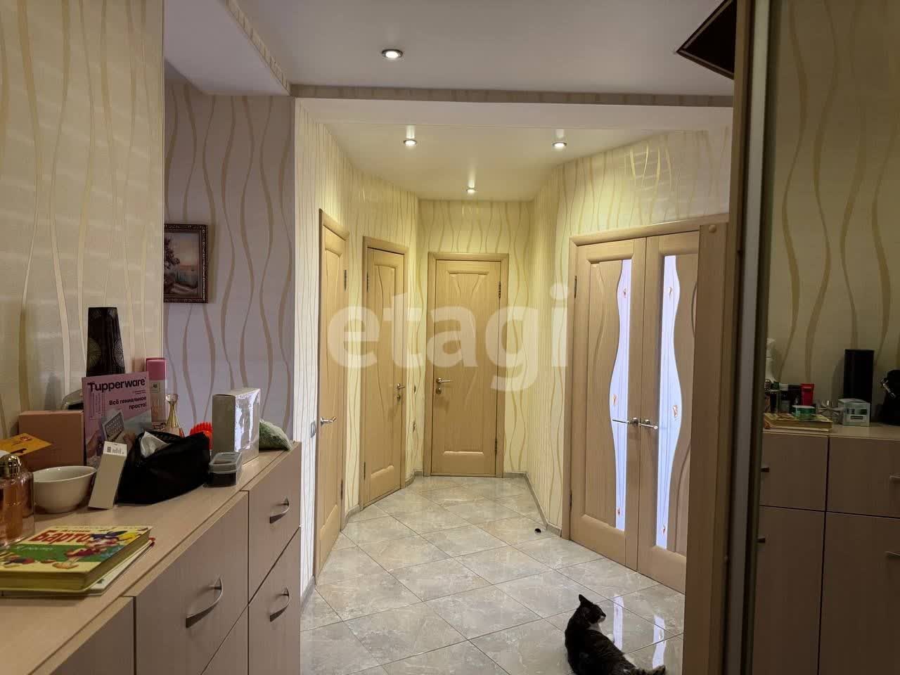 Продажа 5-комнатной квартиры, Улан-Удэ, Республика Бурятия,  Улан-Удэ