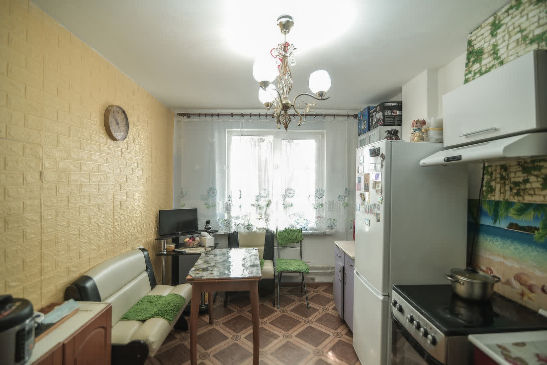 Продажа 2-комнатной квартиры, Южно-Сахалинск, Сахалинская область,  Южно-Сахалинск