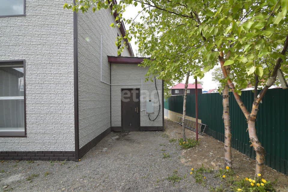 Продажа дома, 227м <sup>2</sup>, 4 сот., Южно-Сахалинск, Сахалинская область,  