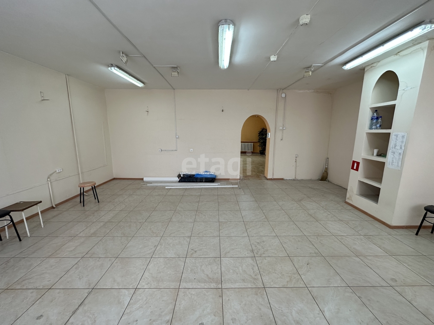 Аренда коммерческой недвижимости, 160м <sup>2</sup>, Новый Уренгой, Ямало-Ненецкий АО,  Новый Уренгой