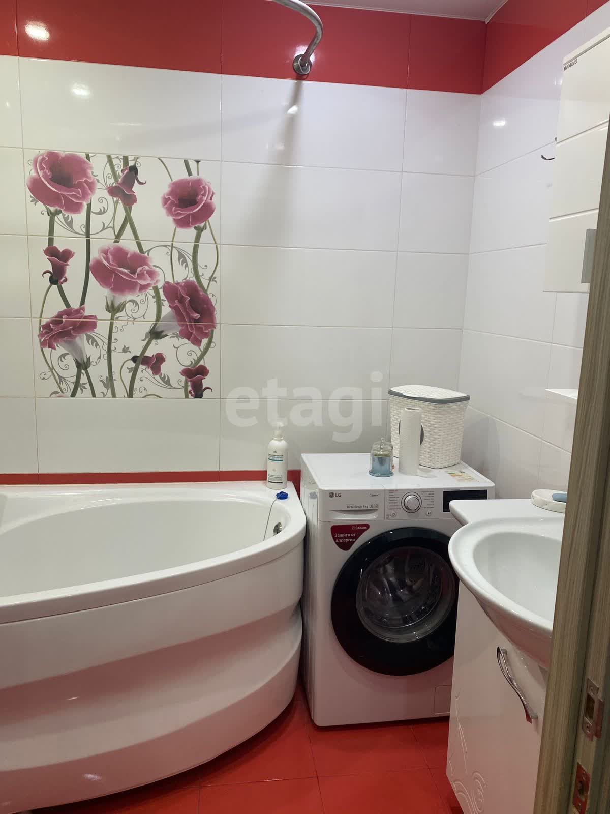 Продажа 3-комнатной квартиры, Южно-Сахалинск, Сахалинская область,  Южно-Сахалинск