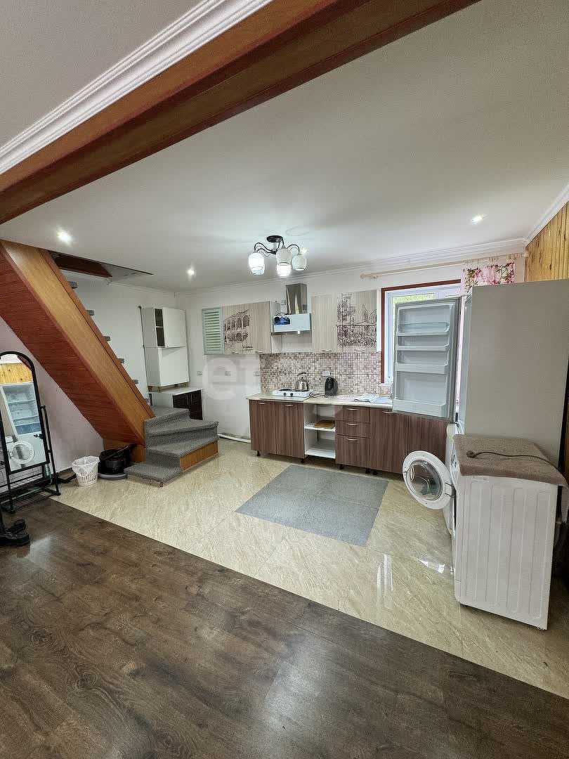 Аренда дома, 170м <sup>2</sup>, Южно-Сахалинск, Сахалинская область,  