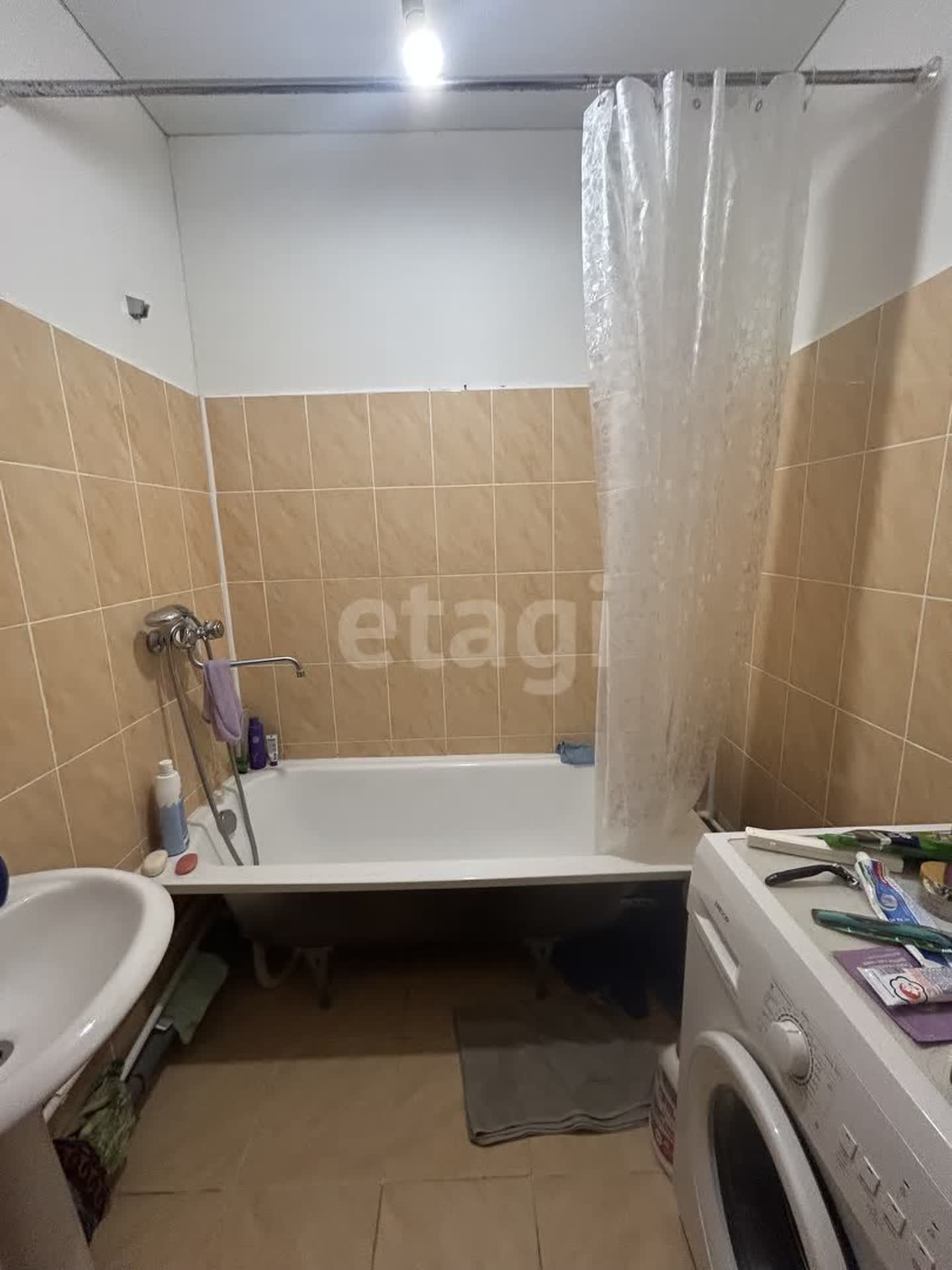 Продажа 2-комнатной квартиры, Южно-Сахалинск, Сахалинская область,  Южно-Сахалинск