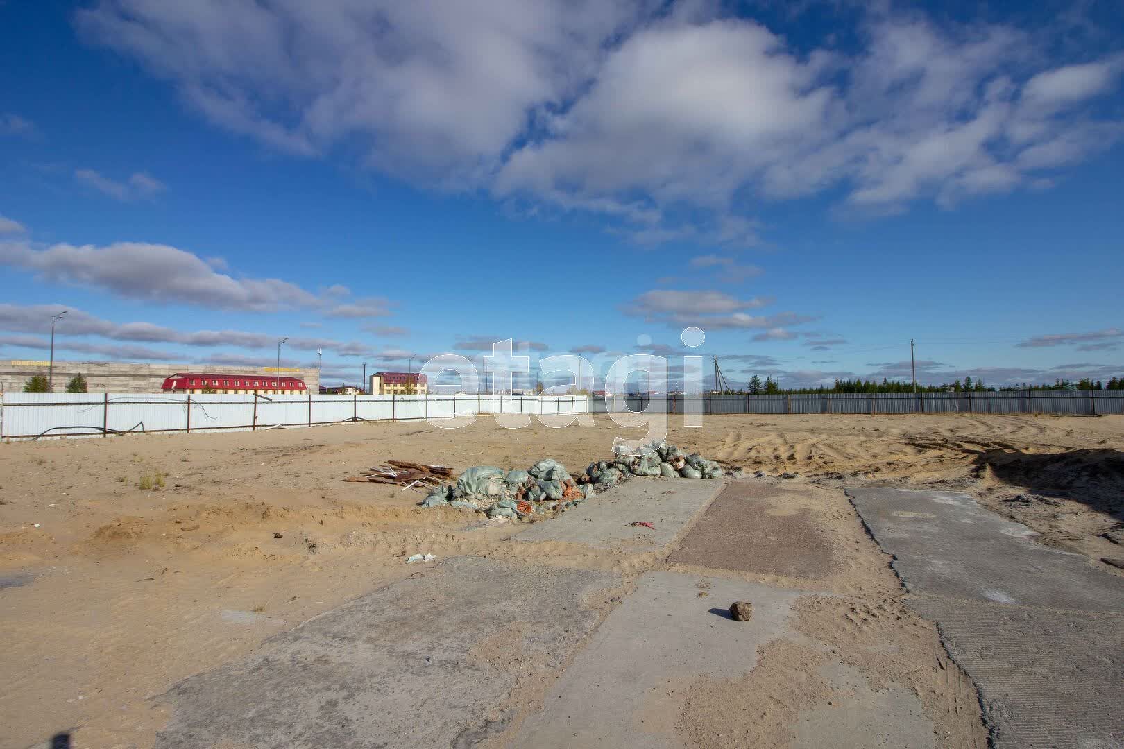 Аренда коммерческой недвижимости, 7454м <sup>2</sup>, Новый Уренгой, Ямало-Ненецкий АО,  Новый Уренгой