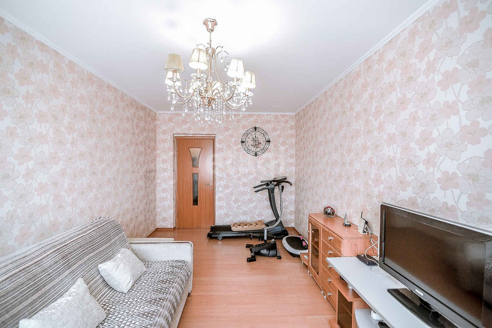 Продажа 4-комнатной квартиры, Южно-Сахалинск, Сахалинская область,  Южно-Сахалинск