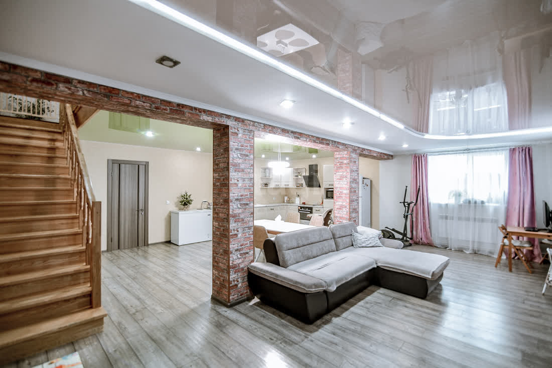 Продажа дома, 215м <sup>2</sup>, 7 сот., Южно-Сахалинск, Сахалинская область,  Южно-Сахалинск