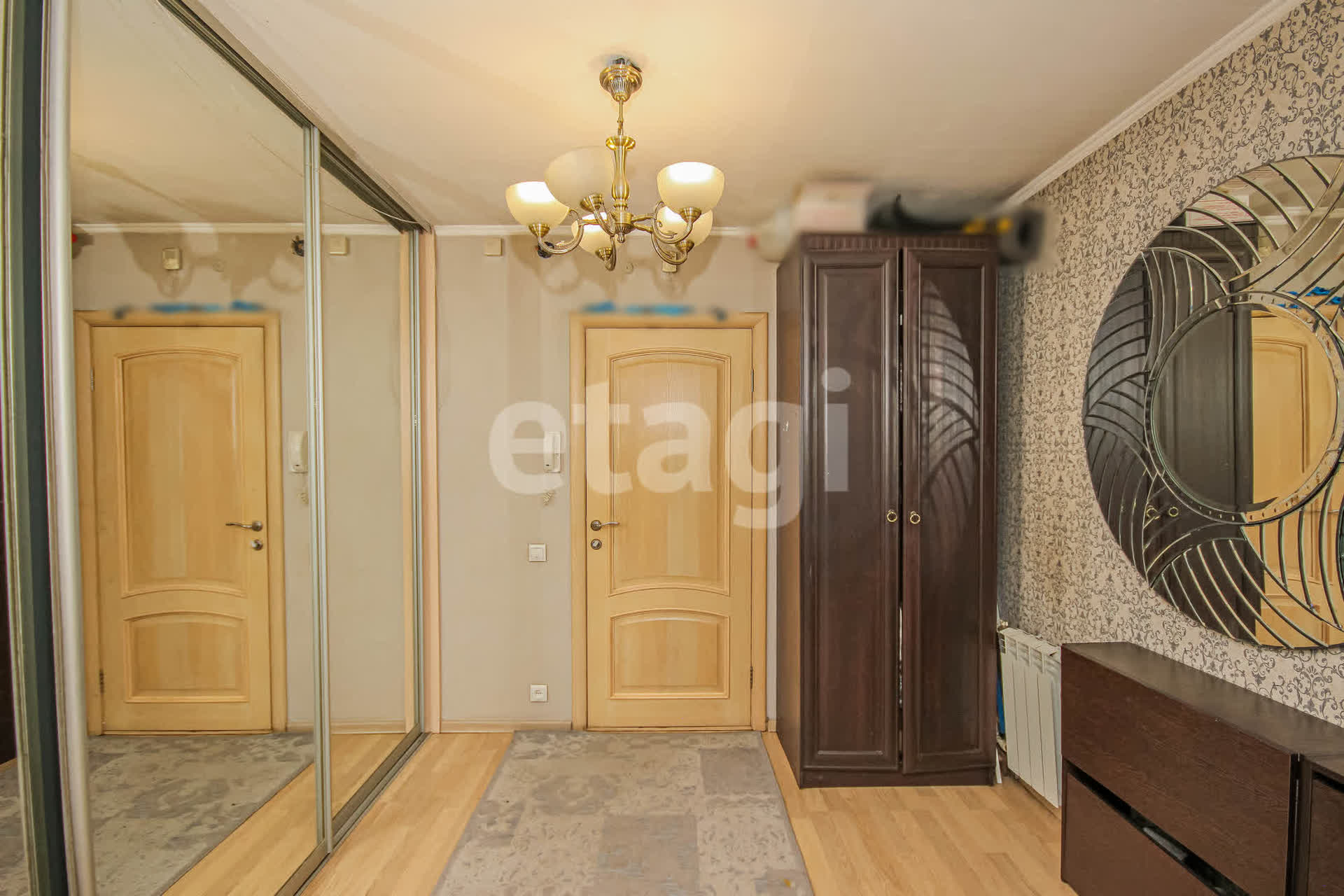 Продажа 4-комнатной квартиры, Улан-Удэ, Республика Бурятия,  Улан-Удэ