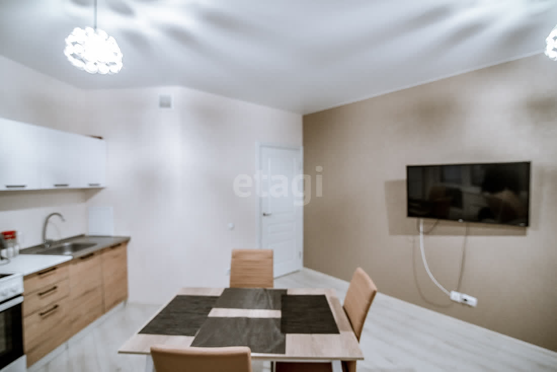 Продажа 2-комнатной квартиры, Южно-Сахалинск, Сахалинская область,  Южно-Сахалинск