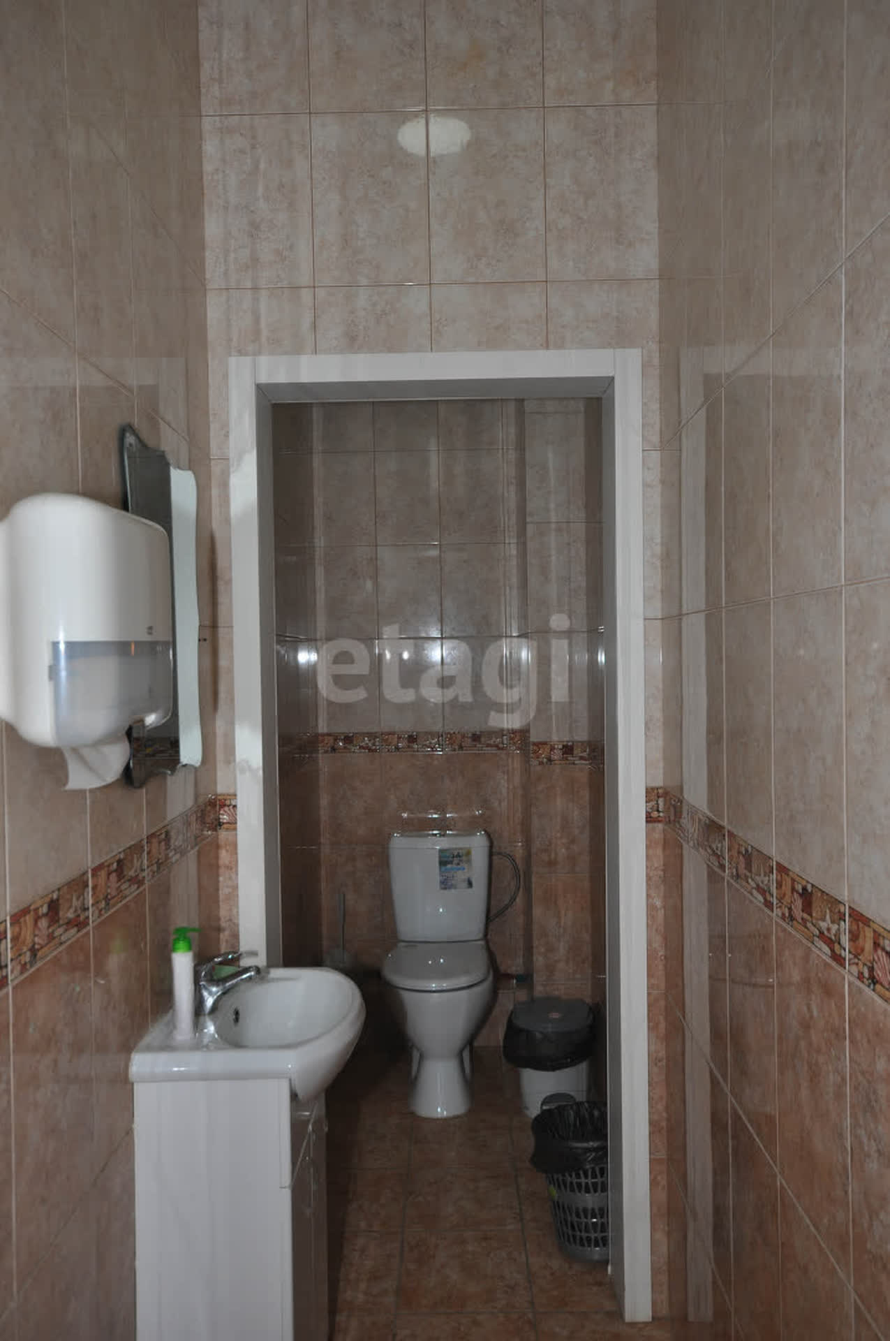 Аренда коммерческой недвижимости, 330м <sup>2</sup>, Южно-Сахалинск, Сахалинская область,  Южно-Сахалинск