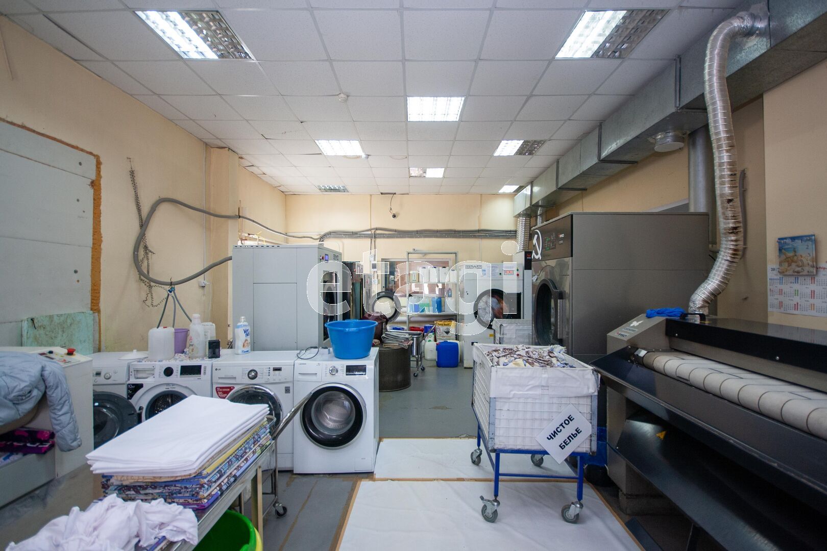 Продажа коммерческой недвижимости, 1141м <sup>2</sup>, Новый Уренгой, Ямало-Ненецкий АО,  Новый Уренгой