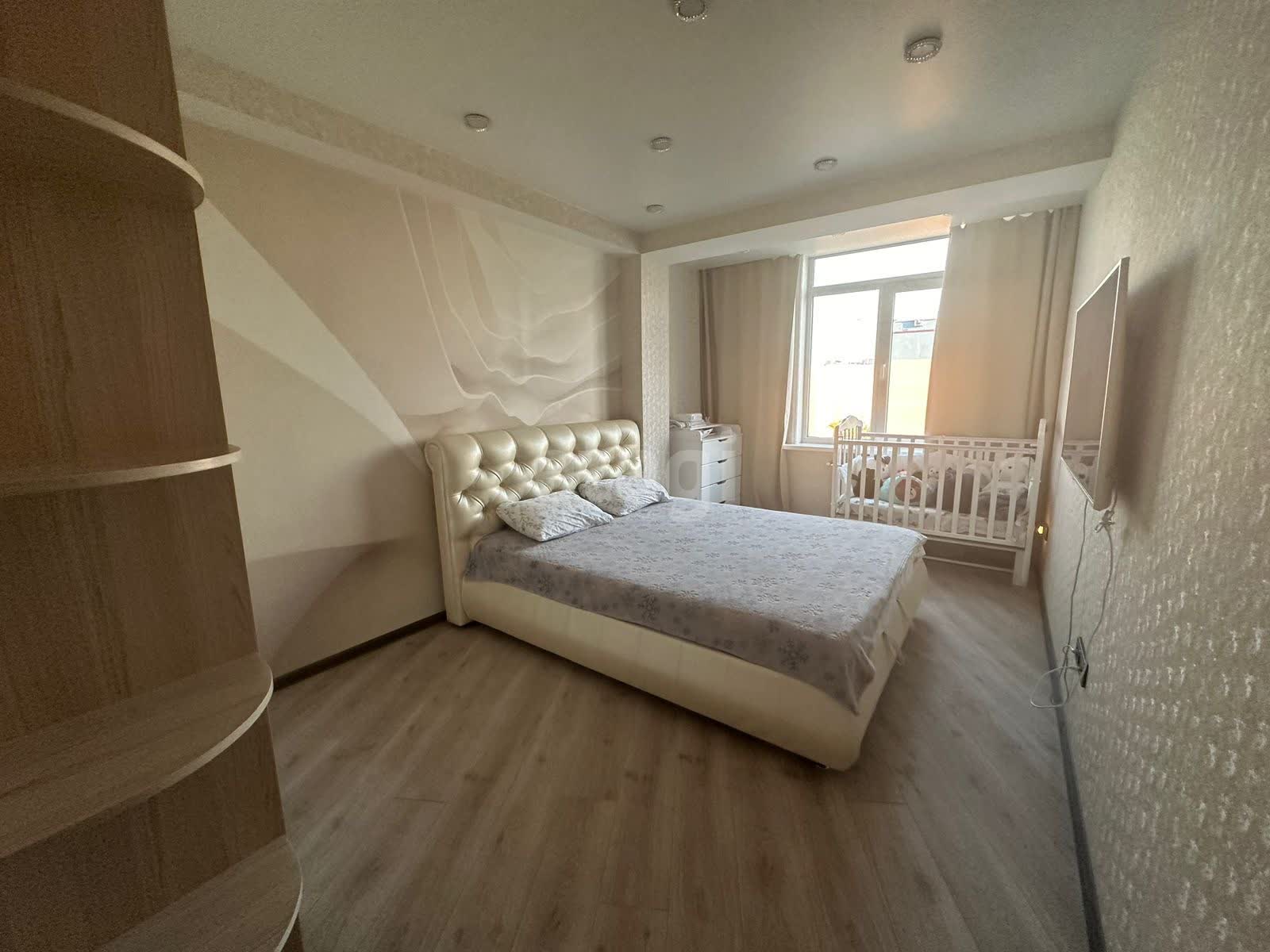 Продажа 2-комнатной квартиры, Южно-Сахалинск, Сахалинская область,  Южно-Сахалинск