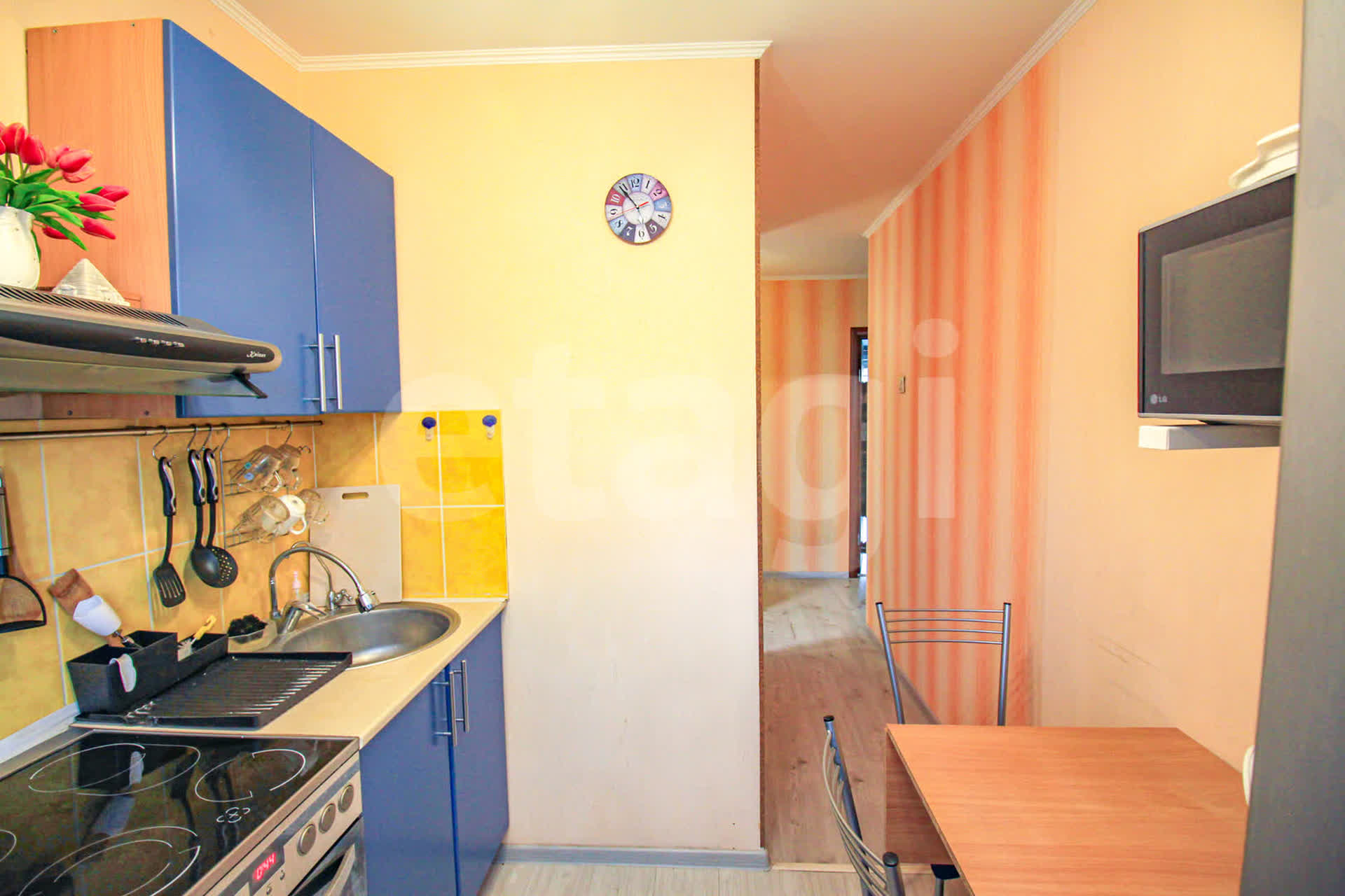 Продажа 2-комнатной квартиры, Южно-Сахалинск, Сахалинская область,  Южно-Сахалинск