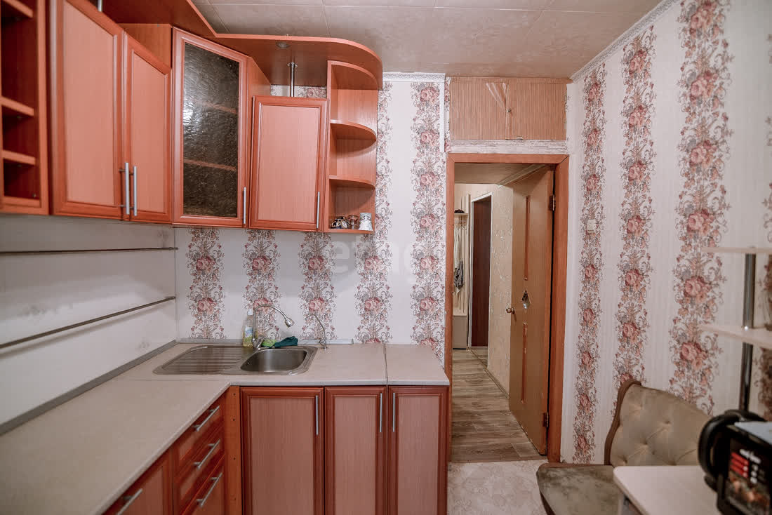 Продажа 2-комнатной квартиры, Южно-Сахалинск, Сахалинская область,  Южно-Сахалинск