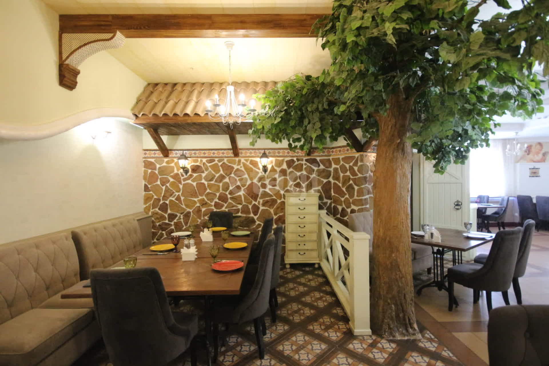 Аренда коммерческой недвижимости, 397м <sup>2</sup>, Новый Уренгой, Ямало-Ненецкий АО,  Новый Уренгой