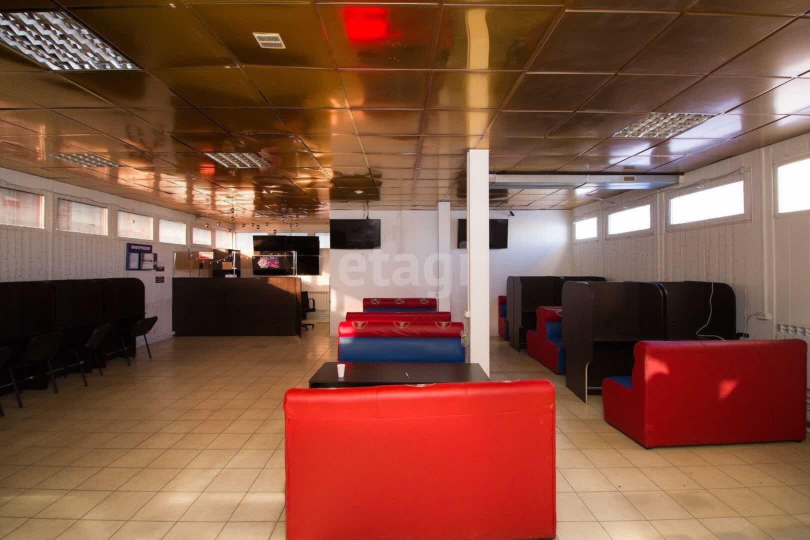 Продажа коммерческой недвижимости, 121м <sup>2</sup>, Новый Уренгой, Ямало-Ненецкий АО,  Новый Уренгой