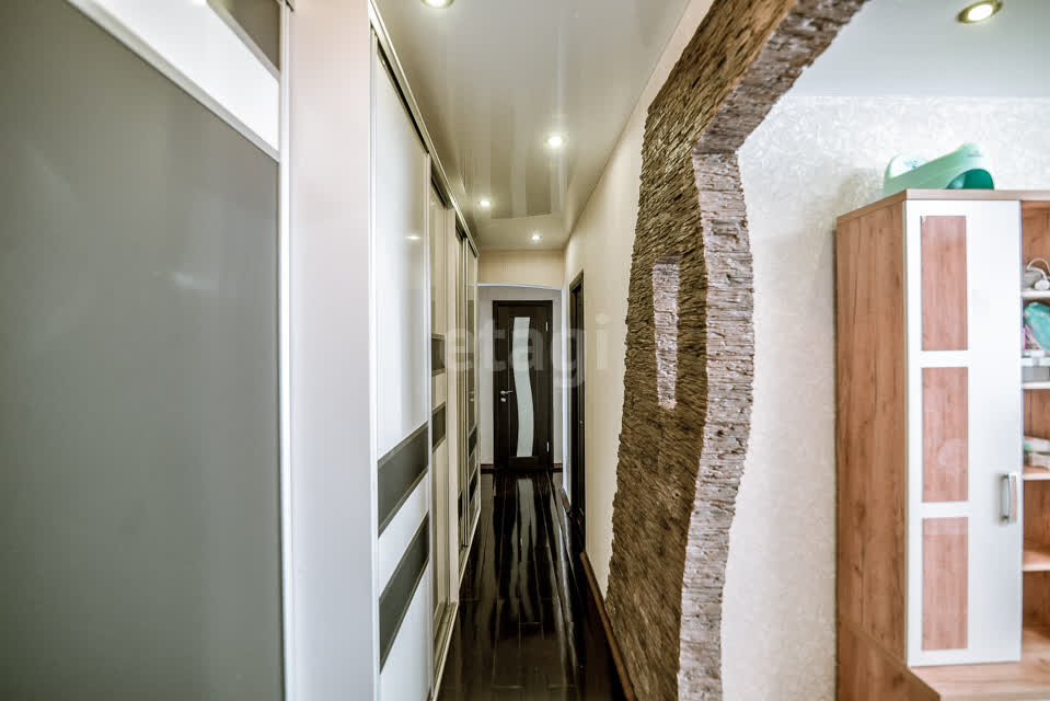 Продажа 3-комнатной квартиры, Южно-Сахалинск, Сахалинская область,  Южно-Сахалинск